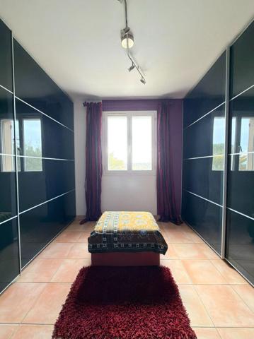 A VENDRE 84120 PERTUIS MAISON TYPE 6 PIECES D'ENVIRON 167M² AVEC DOUBLE GARAGE, PISCINE ET JARDIN