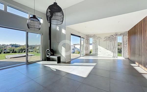 Maison à vendre    5 pièces •  Lannilis