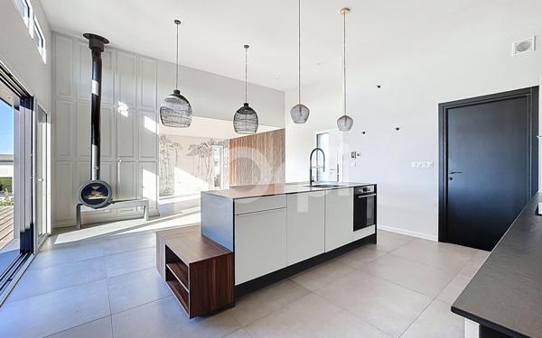 Maison à vendre    5 pièces •  Lannilis