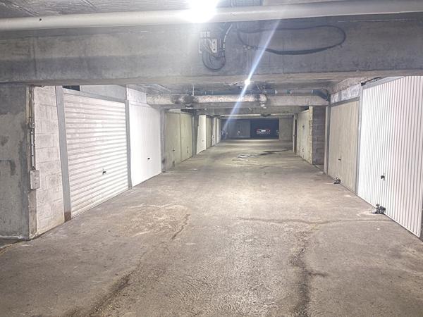 Parking / box 13 m2