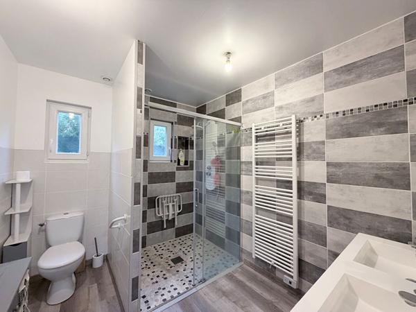 PESSAC - ALOUETTE - Maison individuelle - 4 pièces - Plain pied - Garage - Dépendance Chalet aménagé 57m2