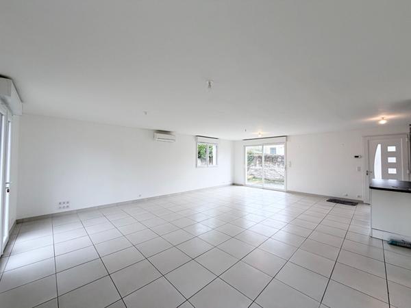 PESSAC - ALOUETTE - Maison individuelle - 4 pièces - Plain pied - Garage - Dépendance Chalet aménagé 57m2