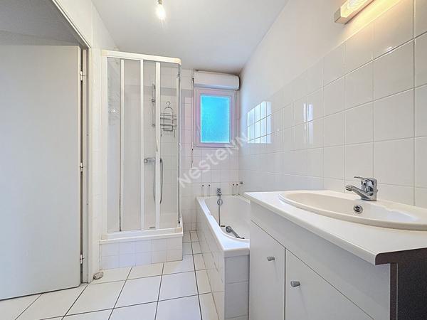 Appartement T3 - Centre-ville de Tours - Calme, terrasse Ouest et parking à deux pas des Halles