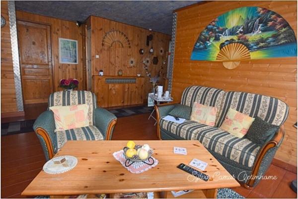 À VENDRE Fonds de commerce et murs Café-Restaurant avec Chambres d’hôtes, aux portes de l’Ardèche