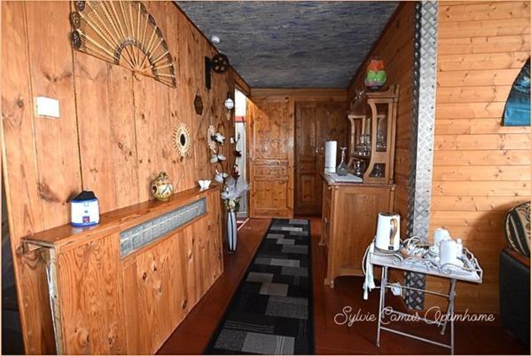 À VENDRE Fonds de commerce et murs Café-Restaurant avec Chambres d’hôtes, aux portes de l’Ardèche