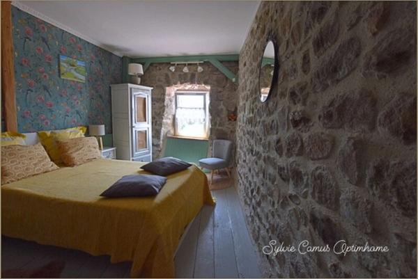 À VENDRE Fonds de commerce et murs Café-Restaurant avec Chambres d’hôtes, aux portes de l’Ardèche