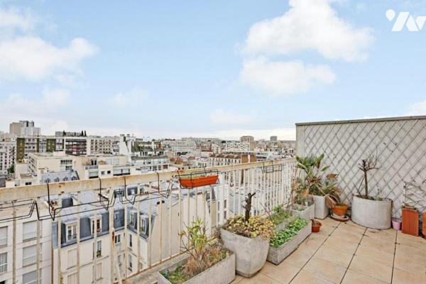 Dernier étage traversant avec balcon et terrasse plein sud