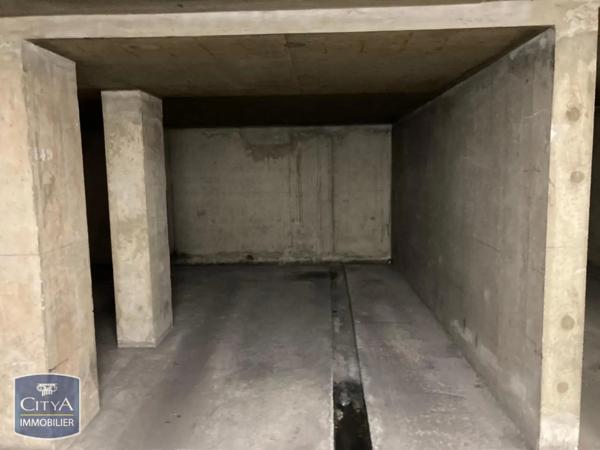 Parking à louer Villeurbanne (69100)