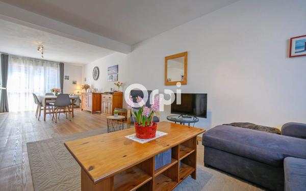 Appartement à vendre    3 pièces • 80 m2 Douai