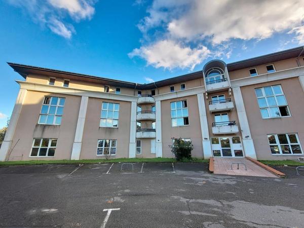 A VENDRE - TOULOUSE quartier Purpan - Studio de 22m² avec place de parking aérienne