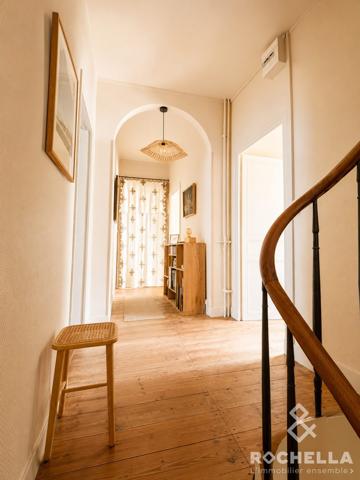 Maison de caractère avec jardin et atelier – Hyper centre historique