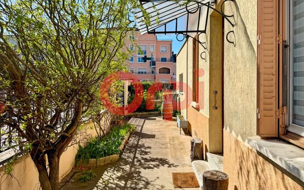 Maison à vendre    4 pièces • 126,71 m2 Lyon 8