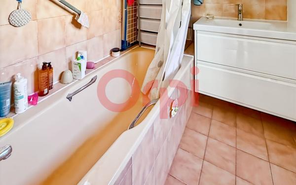 Maison à vendre    4 pièces • 126,71 m2 Lyon 8