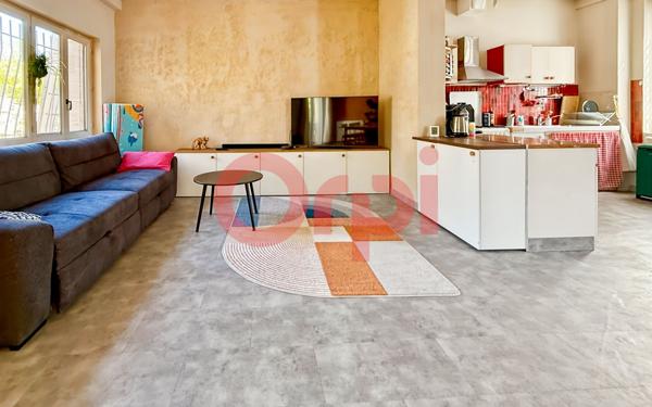 Maison à vendre    4 pièces • 126,71 m2 Lyon 8