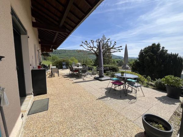 Vente                                                      Maison
                        
                     3 pièces                      112 m2                     à Belley
