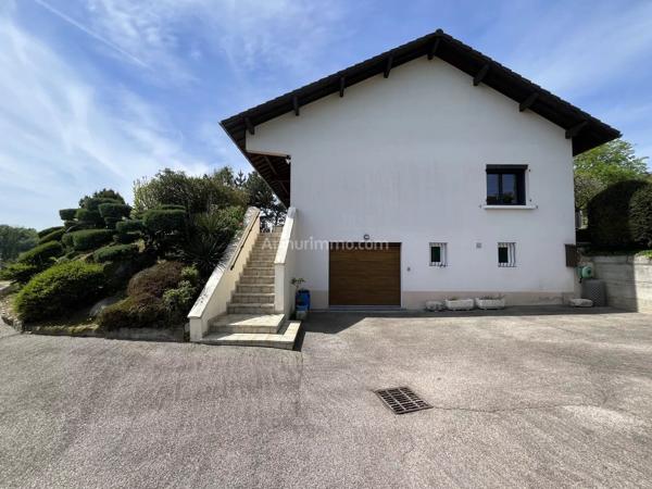 Vente                                                      Maison
                        
                     3 pièces                      112 m2                     à Belley