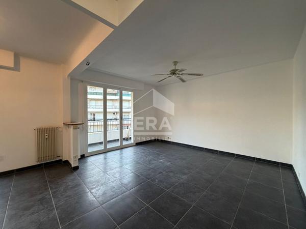 A LOUER - STUDIO  33M² A NICE, SECTEUR GAMBETTA