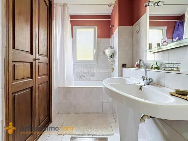 Vente                                                      Maison
                        
                     6 pièces                      119 m2                     à Tinqueux