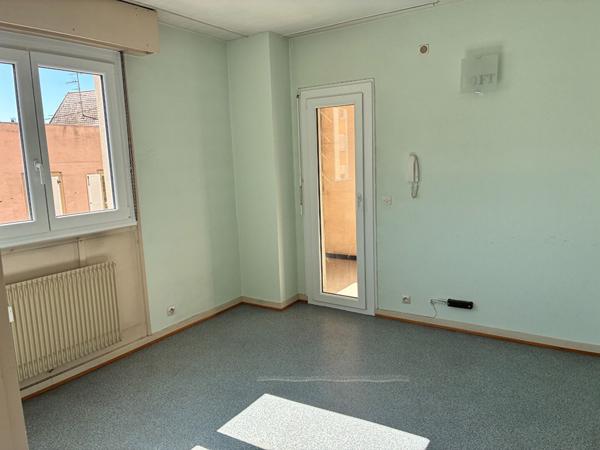 Bureau - 4 pièces - 71 m²