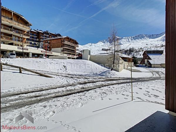 T4 rare centre station Saint François Longchamp 61 m2 3 chambres.