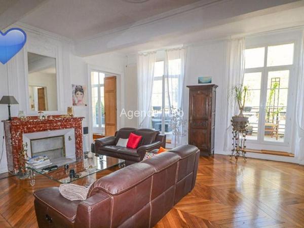 Appartement - Gaillac - Réf.:204837 GAILLAC - BEL APPARTEMENT ATYPIQUE DE 164 M² AVEC TERRASSE DE 36 M²- BAISSE DE PRIX -