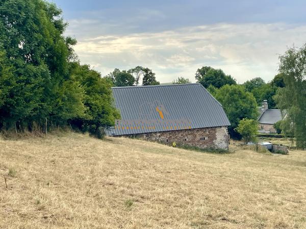 Grange avec toit en bac acier