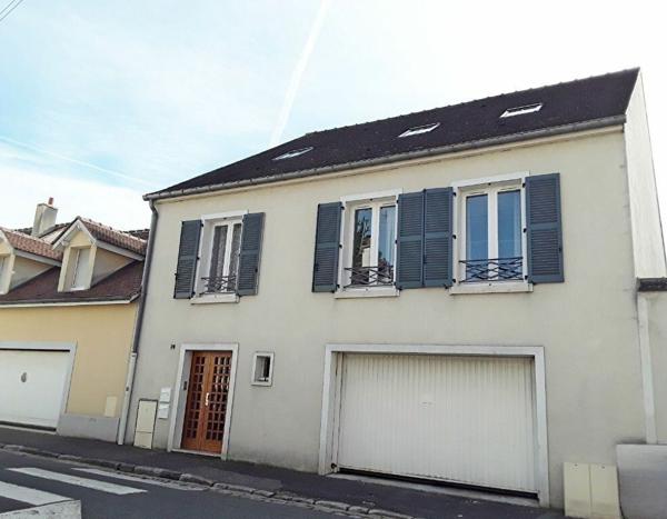 Appartement à louer    4 pièces •  Fontainebleau