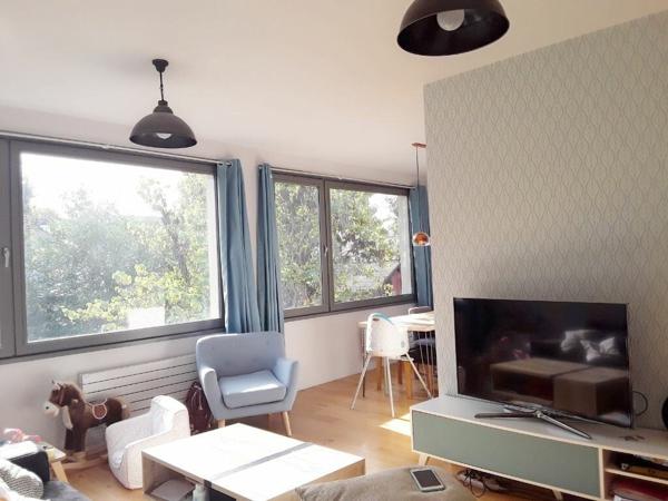 Appartement à louer    4 pièces •  Fontainebleau