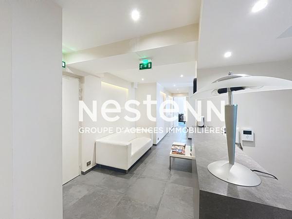 Locaux Professionnels modernes avec 4 Bureaux de 80m² Av Roosevelt - 69500 BRON