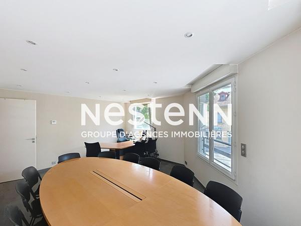 Locaux Professionnels modernes avec 4 Bureaux de 80m² Av Roosevelt - 69500 BRON