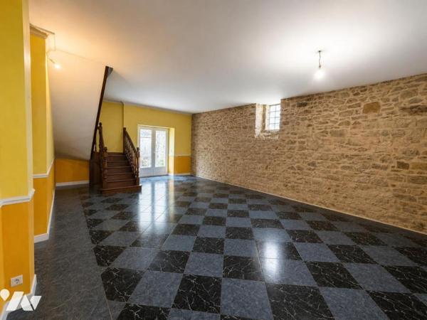 MAISON DE CARACTERE A RENOVER - QUARTIER ZOLA - MELLINET
