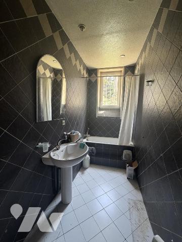 MAISON DE CARACTERE A RENOVER - QUARTIER ZOLA - MELLINET