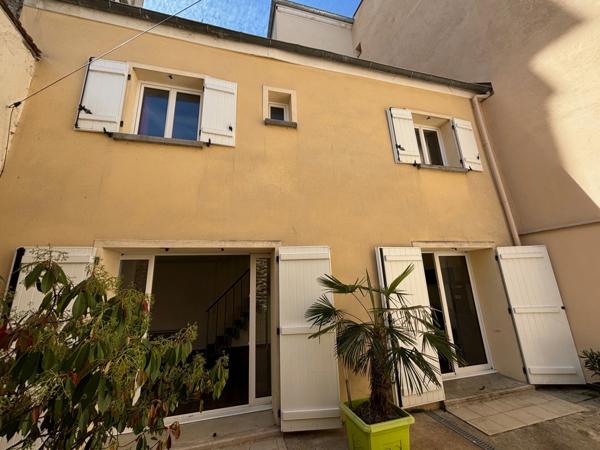 GARE, CENTRE VILLE, ECOLES, COMMERCES A PIED