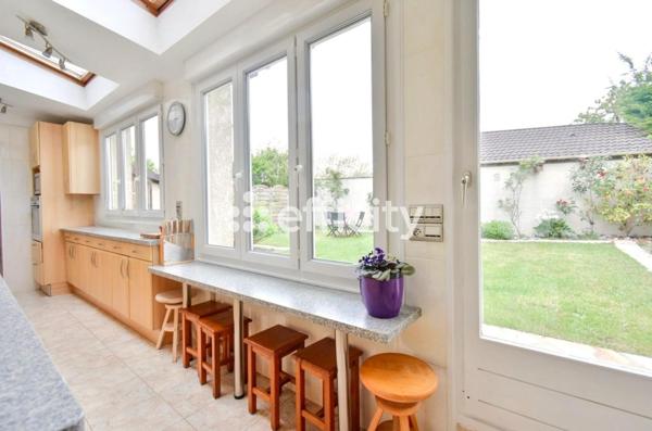 Maison 5 pièces - 150 m² Exclusivité efficity