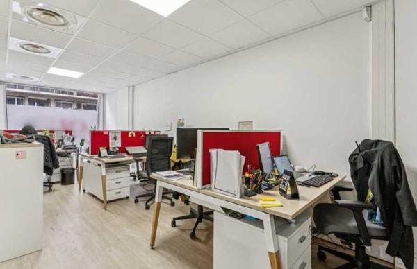 Bureaux à louer à PARIS 75017