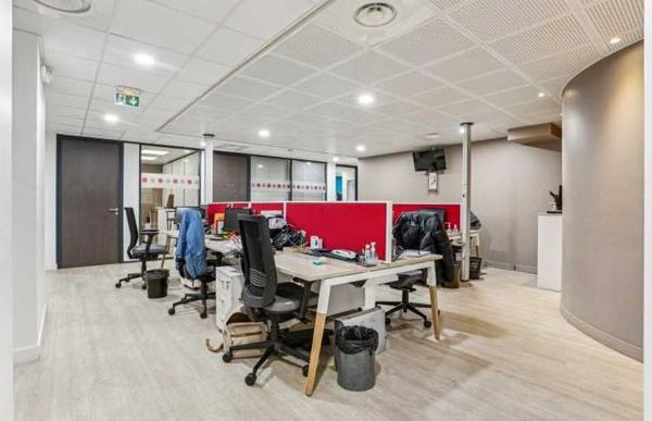 Bureaux à louer à PARIS 75017