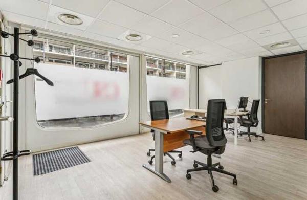 Bureaux à louer à PARIS 75017