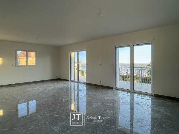 Maison
                                                                                                                                                                                                                                                                                                                        5 pièce(s)                                                                                                                                                                                                          3 chambre(s)                                                                                                                                                                                                          170  m²