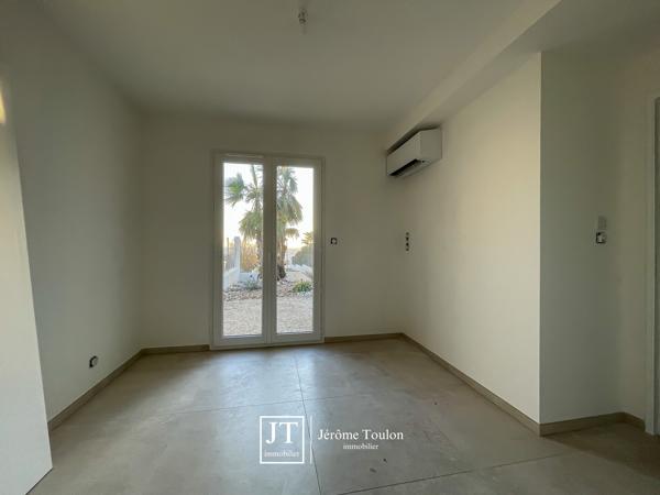 Maison
                                                                                                                                                                                                                                                                                                                        5 pièce(s)                                                                                                                                                                                                          3 chambre(s)                                                                                                                                                                                                          170  m²