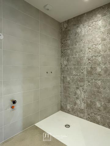 Maison
                                                                                                                                                                                                                                                                                                                        5 pièce(s)                                                                                                                                                                                                          3 chambre(s)                                                                                                                                                                                                          170  m²