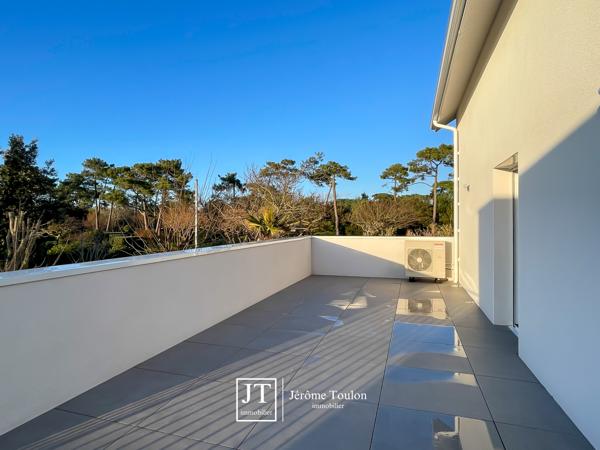 Maison
                                                                                                                                                                                                                                                                                                                        5 pièce(s)                                                                                                                                                                                                          3 chambre(s)                                                                                                                                                                                                          170  m²