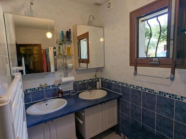 MAISON FAMILIALE PLEIN SUD 4 CHAMBRES AVEC JARDIN 2000 M2- VUE PANORAMIQUE MONTAGNES Ornolac ussat les bains