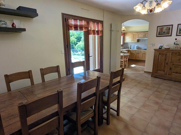MAISON FAMILIALE PLEIN SUD 4 CHAMBRES AVEC JARDIN 2000 M2- VUE PANORAMIQUE MONTAGNES Ornolac ussat les bains
