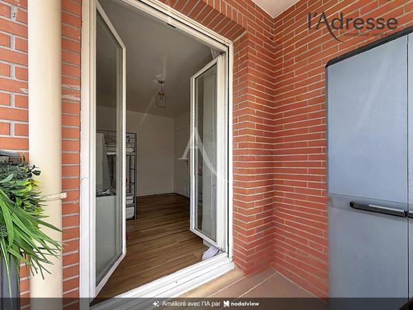 SURESNES/ Florent Dancourt - Appartement 3 pièces 61m² - 2 Balcons - 1 Parking