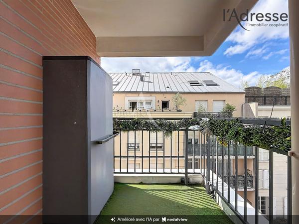 SURESNES/ Florent Dancourt - Appartement 3 pièces 61m² - 2 Balcons - 1 Parking