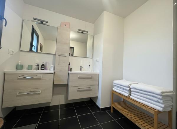 Maison a vendre à Ploeren 99 m² plain-pied 3 chambres bus commerces