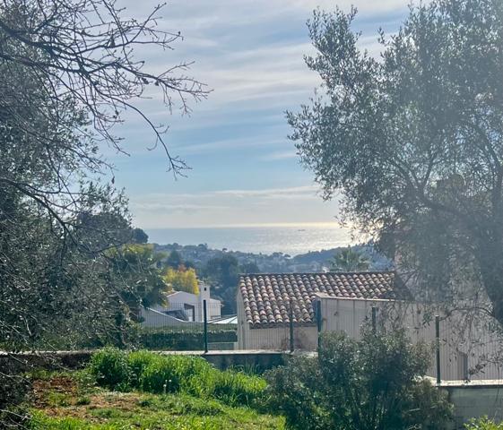 Magnifique terrain à bâtir vue mer