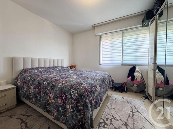 Appartement F3 à vendre  3 pièces - 70 m 2   LINGOLSHEIM  - 67