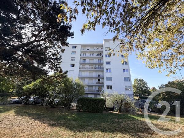 Appartement F3 à vendre  3 pièces - 70 m 2   LINGOLSHEIM  - 67