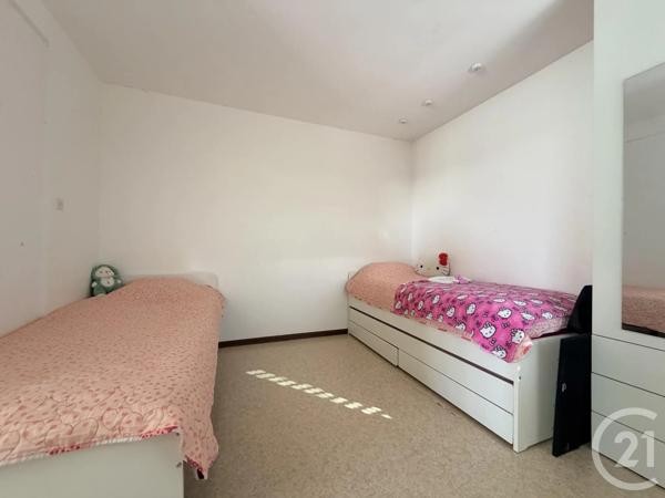 Appartement F3 à vendre  3 pièces - 70 m 2   LINGOLSHEIM  - 67